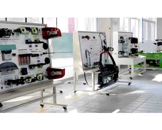 新能源汽車(chē)工程專業(yè)校內(nèi)實(shí)訓(xùn)基地